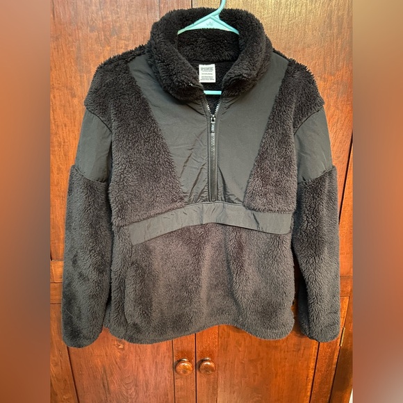 PINK Victoria's Secret Black Sherpa Teddy Quarter Zip Pullover with Pockets - Picture 5 of 12